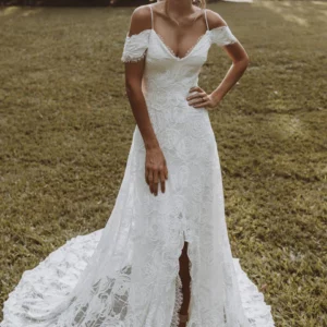 Customized Bohemian Drop Off Shoulder Bridal Gown Backless Spaghetti Straps A Line Front Slit Romantic Lace Wedding Dress