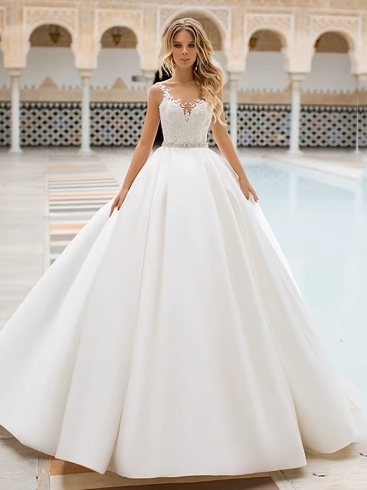 Sexy A Line Wedding Dress Lace Appliques Satin Bridal Dress Bohemian Wedding gowns Floor Length Customized vestido de noiva 1 Sexy A Line Wedding Dress Lace Appliques Satin Bridal Dress Bohemian Wedding gowns Floor Length Customized vestido de noiva