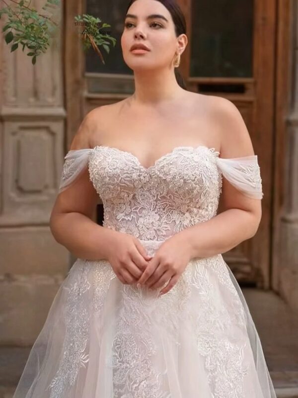 Classic Off Shoulder A-Line Wedding Dresses Plus Size Sweetheart Neck Bride Gowns Appliques Floor Length Tulle Robe De Mariee - Obrázek 3