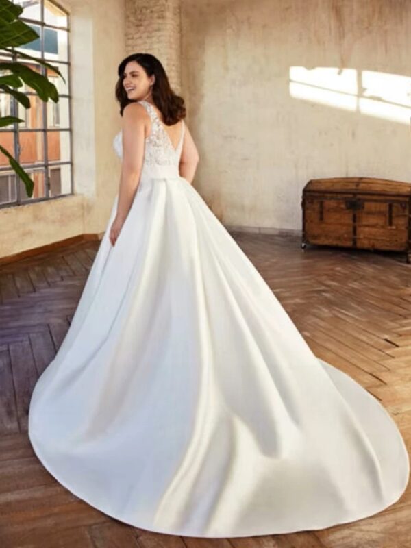 Classic Satin A-Line Wedding Dresses Plus Size V-Neck Sleeveless Bride Gowns Women 2023 Empire Sweep Train Vestido De Noiva - Obrázek 2