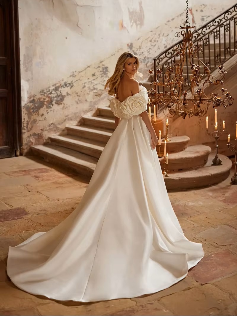 SoDigne Off Shoulder 3D Flower Wedding Dresses A-line Sleeveless Simple Satin Bridal Dress 2025 Long Wedding Gown Robe De Mairee 2 SoDigne Off Shoulder 3D Flower Wedding Dresses A-line Sleeveless Simple Satin Bridal Dress 2025 Long Wedding Gown Robe De Mairee - Obrázek 2