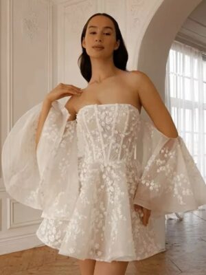 Vintage A-Line Short Wedding Dress Simple Strapless Off Shoulder Pleated Appliques Sexy Backless Lace Up Bridal Gowns Customized 6 S0ae8843e75494b8eb6e4e98ec8316e363 Cropped
