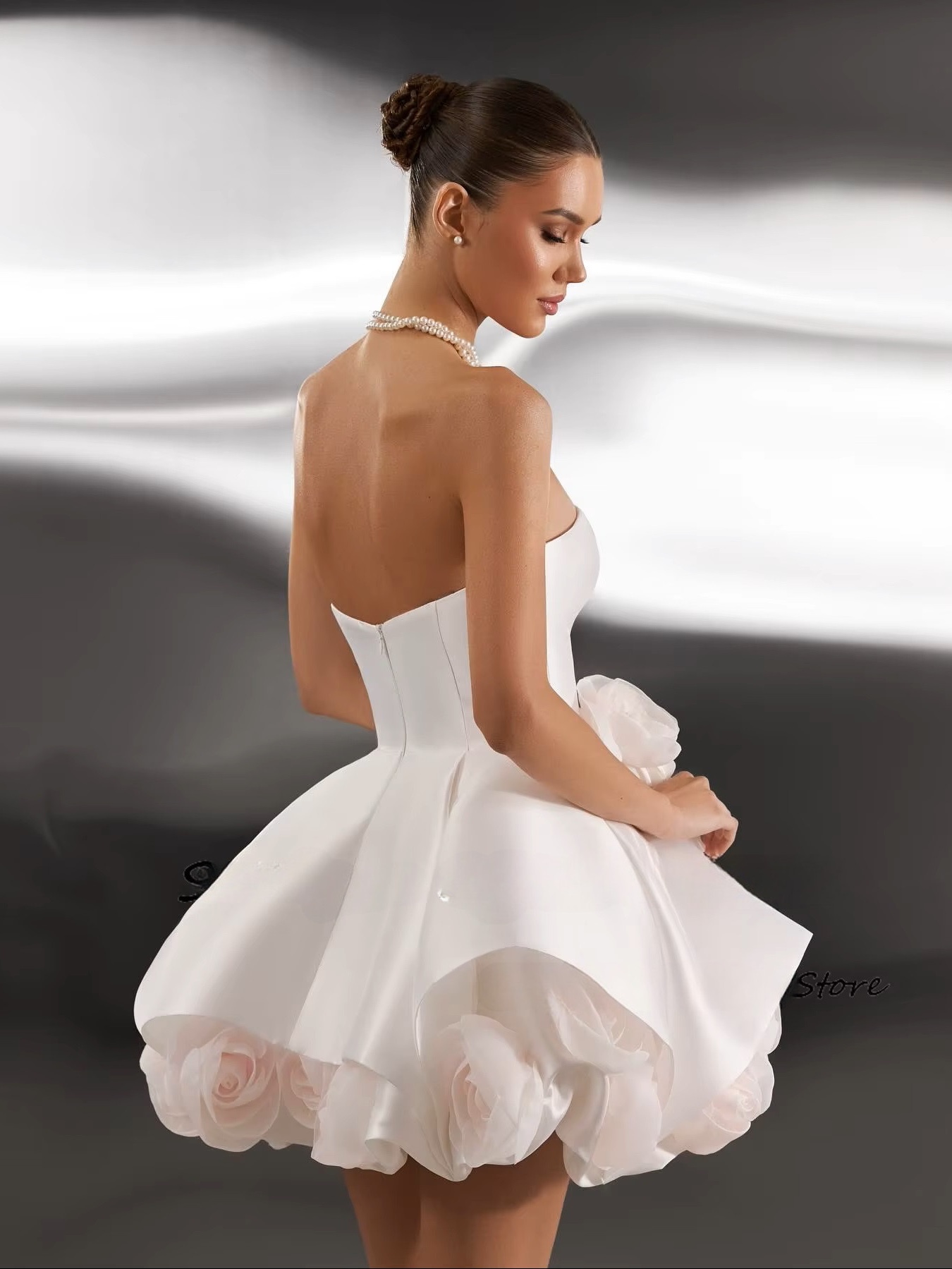 SoDigne A-line Satin Short Wedding Dresses Strapless Sleeveless 3D Flowers Bridal Dress Wedding Gown Robe De Mairee Customized 2 SoDigne A-line Satin Short Wedding Dresses Strapless Sleeveless 3D Flowers Bridal Dress Wedding Gown Robe De Mairee Customized - Obrázek 2