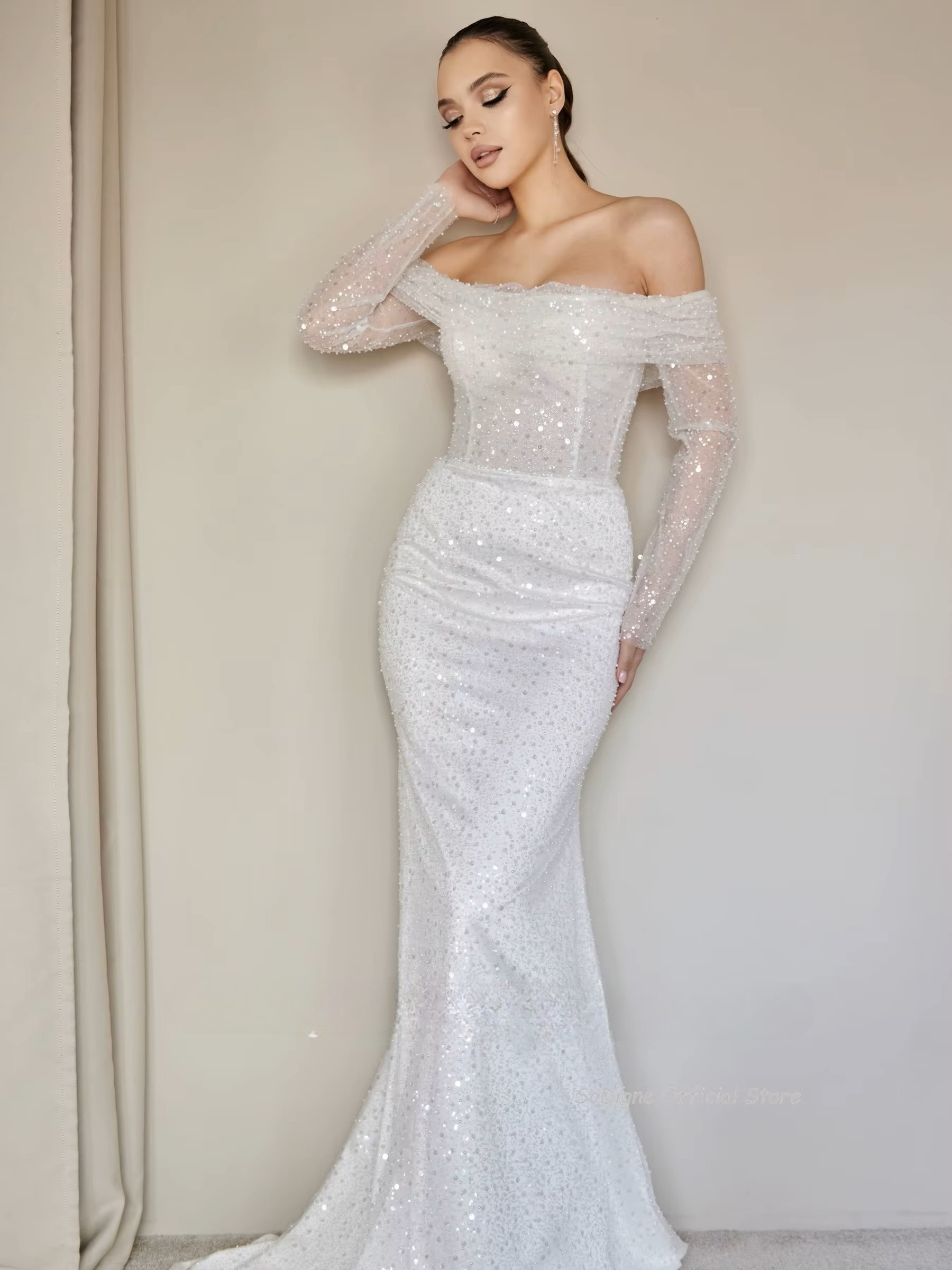 SoDigne Mermaid Glitter Wedding Dresses Off Shoulder Long Sleeves Sequined Bridal Dress Wedding Gown Robe De Mairee Customized 2 SoDigne Mermaid Glitter Wedding Dresses Off Shoulder Long Sleeves Sequined Bridal Dress Wedding Gown Robe De Mairee Customized - Obrázek 2