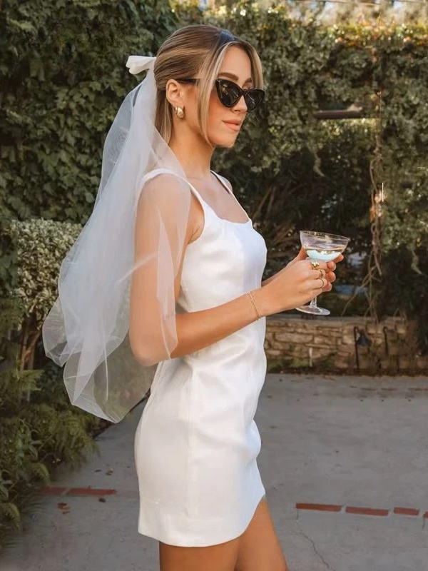 Simple Mini Satin Sleeveless Wedding Dress Square Collar Pleat Spaghetti Straps Sexy Open Back Grown 2025 Short Dress Customized 3 Simple Mini Satin Sleeveless Wedding Dress Square Collar Pleat Spaghetti Straps Sexy Open Back Grown 2025 Short Dress Customized - Obrázek 3