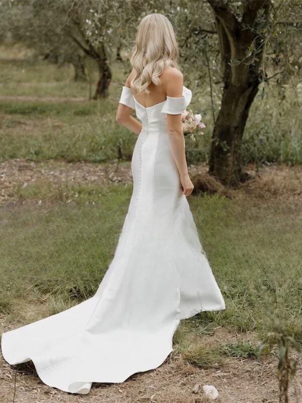 Elegant Sweetheart Off The Shoulder Wedding Dresses Women Pleat Open Back Train Satin Bridal Gown Vestidos De Noiva Customized - Obrázek 2