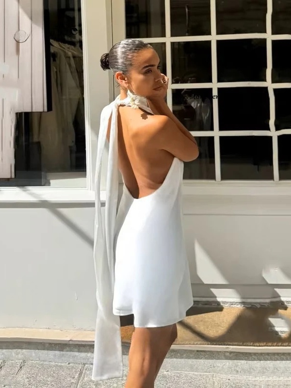 Simple Satin White Sheath Mini Wedding Dress 2025 Sexy Sleeveless High Neck Pleat Bow Elegant Backless Short Gowns Customized 4 Simple Satin White Sheath Mini Wedding Dress 2025 Sexy Sleeveless High Neck Pleat Bow Elegant Backless Short Gowns Customized - Obrázek 4
