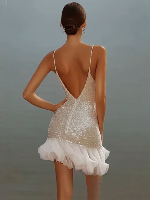 Customized Beach Mermaid Mini Wedding Dress Glitter Sexy V-Neck Spaghetti Straps Backless Pleat Sequined Short Bridal Gowns 2025 2 Customized Beach Mermaid Mini Wedding Dress Glitter Sexy V-Neck Spaghetti Straps Backless Pleat Sequined Short Bridal Gowns 2025 - Obrázek 2