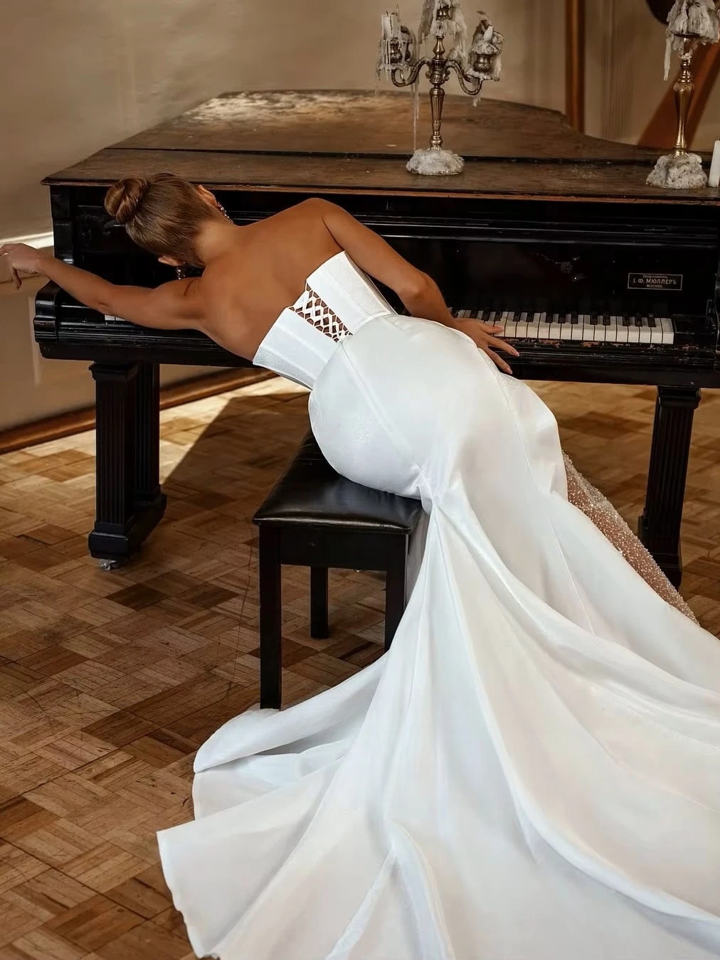 SoDigne Mermaid Satin Bride Dresses V-neck Sleeveless Beading Wedding Dress Long Bridal Gowns vestidos de novia Customized 3 SoDigne Mermaid Satin Bride Dresses V-neck Sleeveless Beading Wedding Dress Long Bridal Gowns vestidos de novia Customized - Obrázek 3