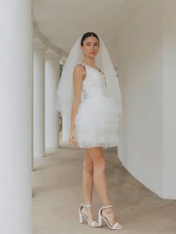 SoDigne Short Tulle Wedding Dresses V-neck Sleeveless Appliques Tiered Bridal Dress 2025 Mini A-line Customized Bride Gown - Obrázek 3