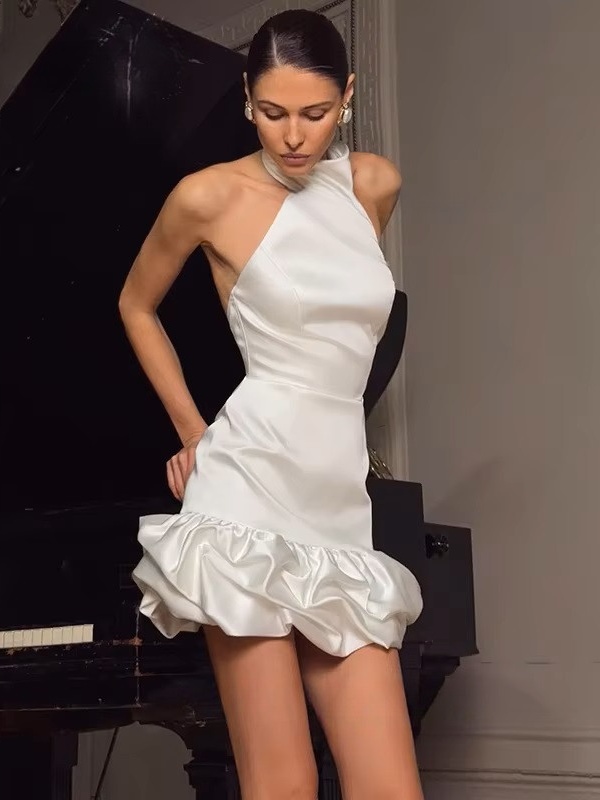 Elegant Mini Ivory Wedding Dress For Women Sleeveless Simple Halter Sexy Open Back Gown Short Ball Gowns Vestido Customized 2025 3 Elegant Mini Ivory Wedding Dress For Women Sleeveless Simple Halter Sexy Open Back Gown Short Ball Gowns Vestido Customized 2025 - Obrázek 3