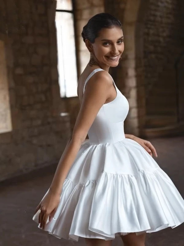 Customized Beach Mini Wedding Dresses Sexy Spaghetti Straps Bride Dresses Simple Square Collar Backless Short Wedding Gowns 2025 2 Customized Beach Mini Wedding Dresses Sexy Spaghetti Straps Bride Dresses Simple Square Collar Backless Short Wedding Gowns 2025 - Obrázek 2